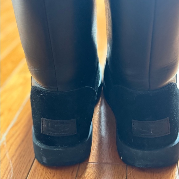 UGG Isley Black Waterproof Boots - Picture 3 of 9